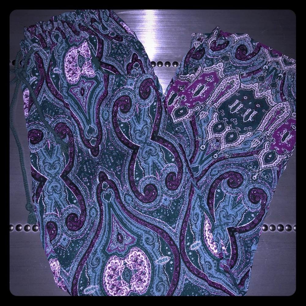 NWOT Tobi Teal Paisleys Lounge Pants